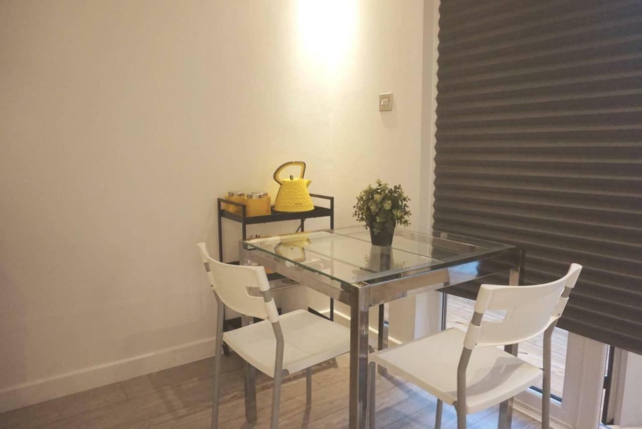 Rjo Serviced Accommodation Purfleet エクステリア 写真